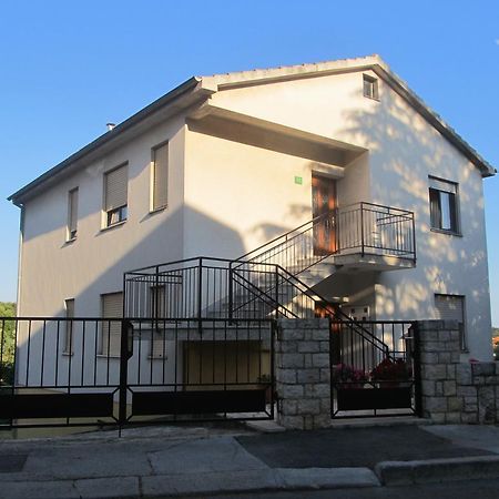 Apartment Razum プーラ エクステリア 写真