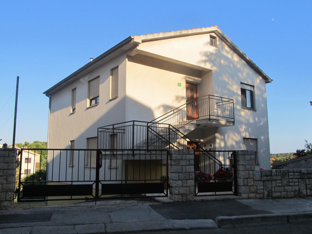 Apartment Razum プーラ エクステリア 写真
